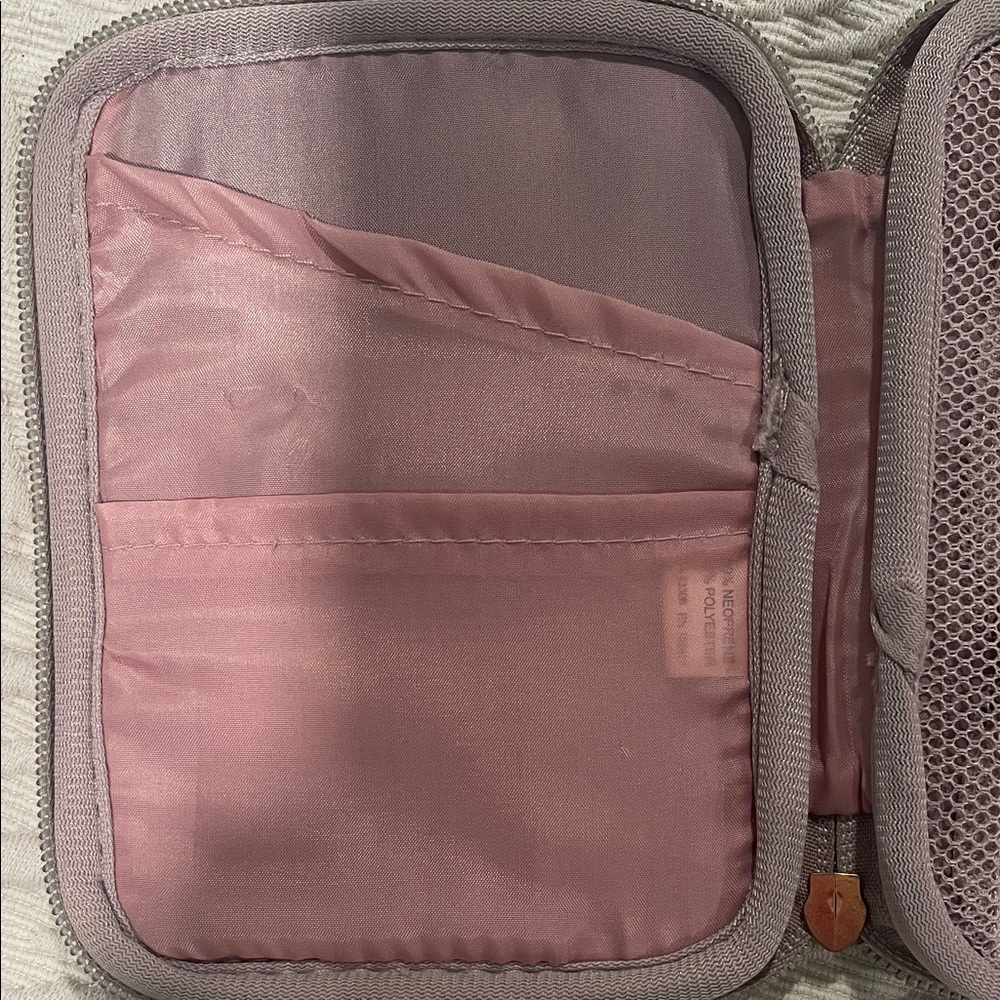 ✈️ Travel Set 🛩️ - Picture 7 of 13